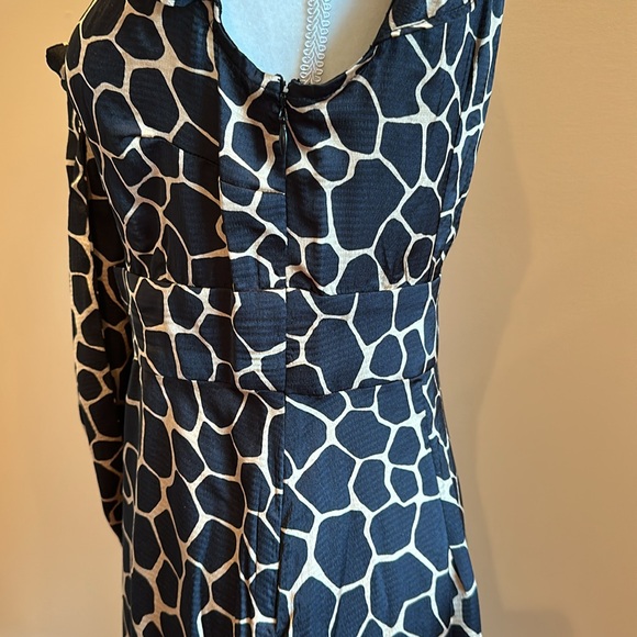 Michael Kors Nubian Giraffe Print Mini Dress with Cutout Size 6 NWT - Picture 7 of 9